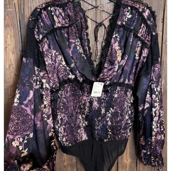 Free People MEDIUM Bodysuit Worth The Wait Balloon Long Sleeves Smocked Lace - Picture 5 of 14